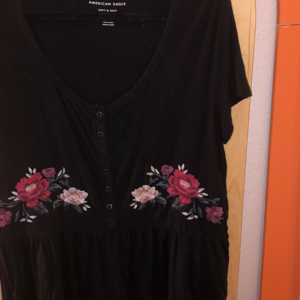Embroidered top - Picture 3 of 4